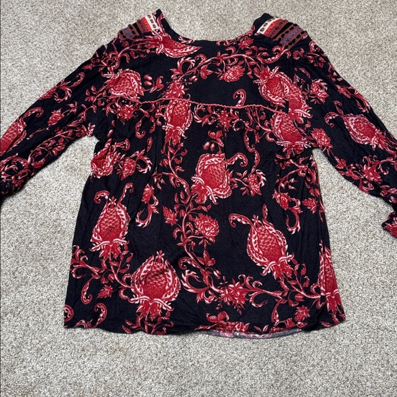Anthro | Blank London | Boho Floral Stephanie Top in Black & Red Size L Large - Picture 12 of 12
